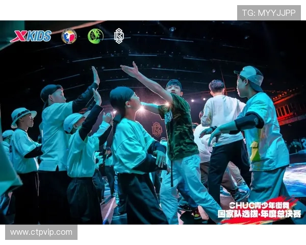 全国街舞大赛点评：广州滑板队默契配合展现团队精神与创意风采