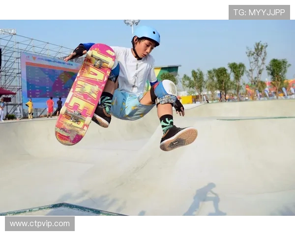 广州滑板队在极限运动嘉年华中以98分稳居积分榜首位