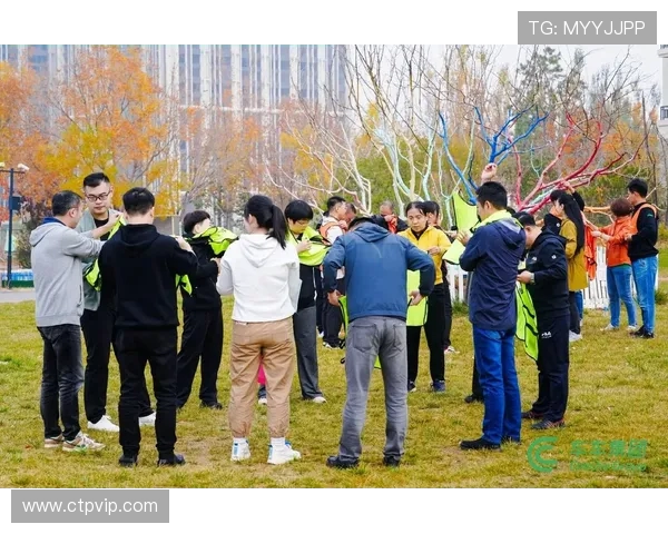 西安飞盘队与南京飞盘队赛后复盘探讨团队协作与战术执行的成功之道